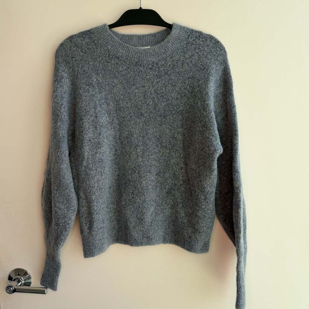 H&M Fuzzy Knit Crewneck Sweater Size S